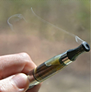 Funktionsweise von elektrischen Zigaretten: Wie aus Liquids Dampf erzeugt wird.